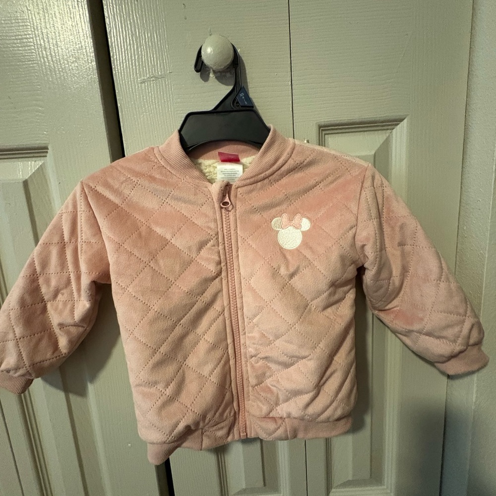 Minnie Mouse puffer size 3T